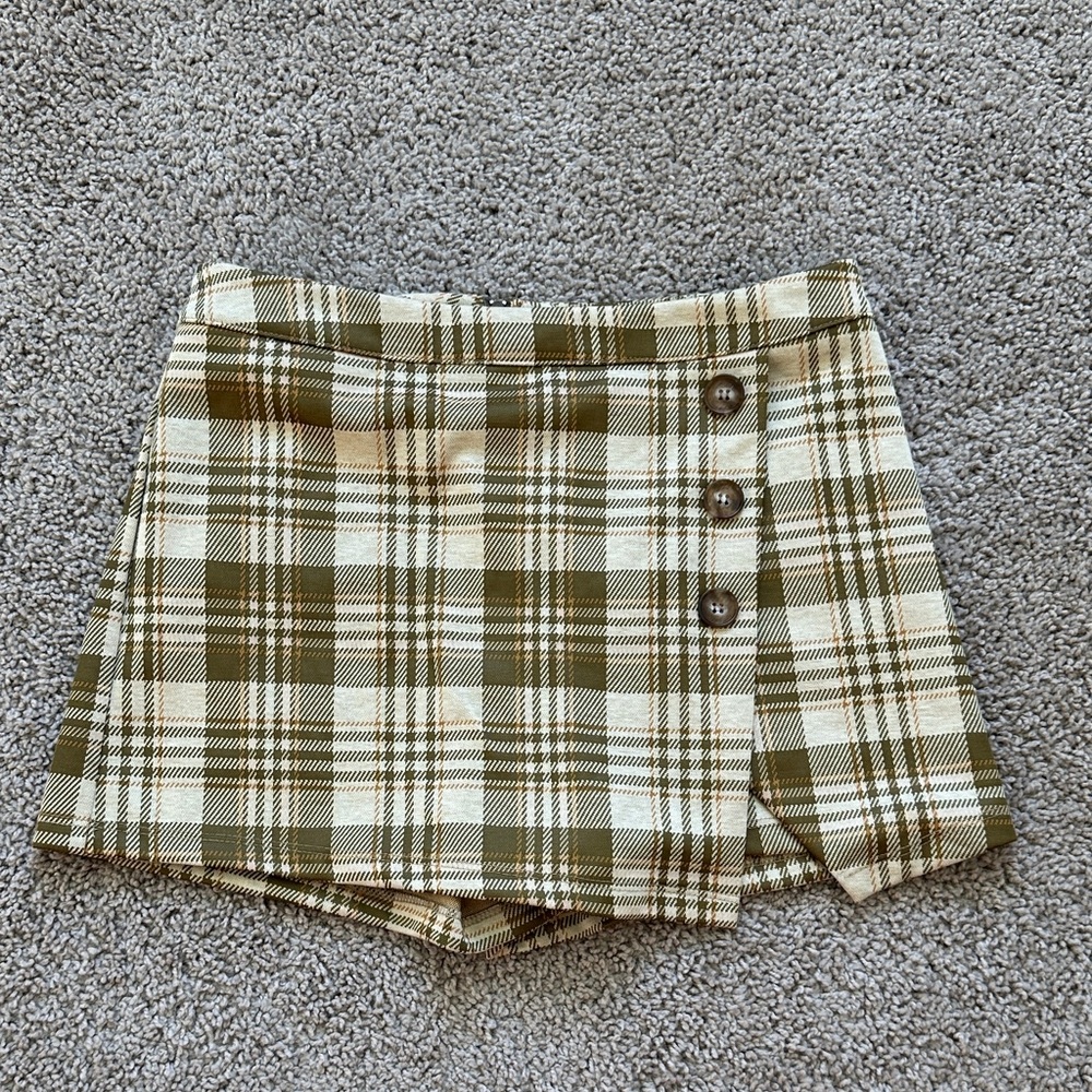 Altar'd State Plaid Skort in Green and Cream